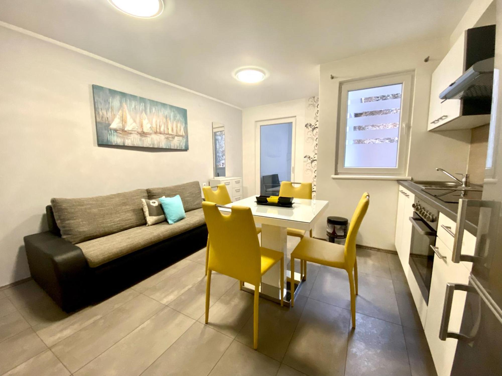 Apartments Suzi Crikvenica Eksteriør billede